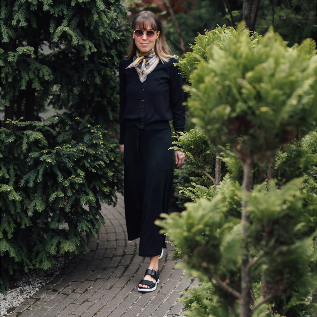 ELINA Leather Sandals