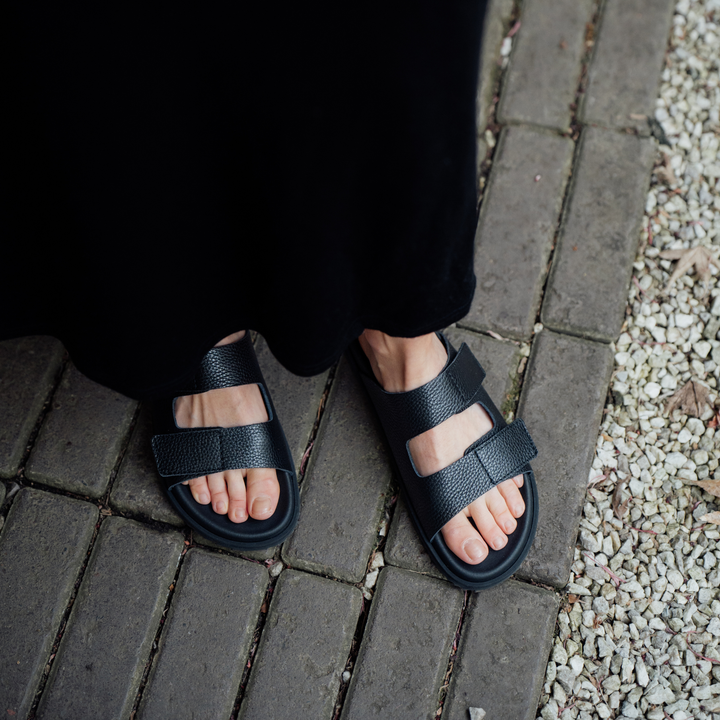 NINNI Leather Strap Sandals