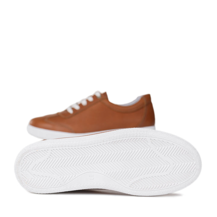 KARLA Sneakers