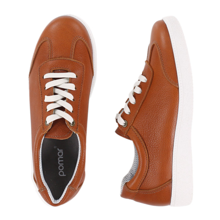 KARLA Sneakers