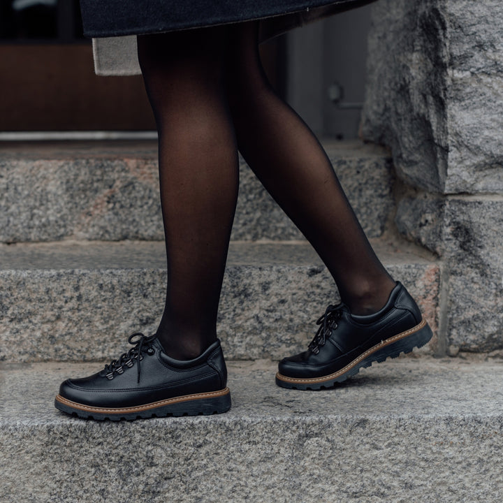 ELISA Lace-Ups