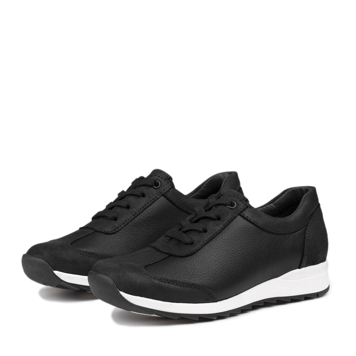 ARONIA Leather Sneakers