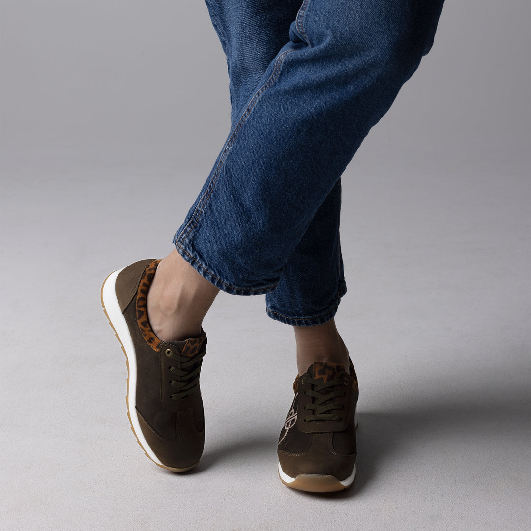 LYYDIA Leather Sneakers