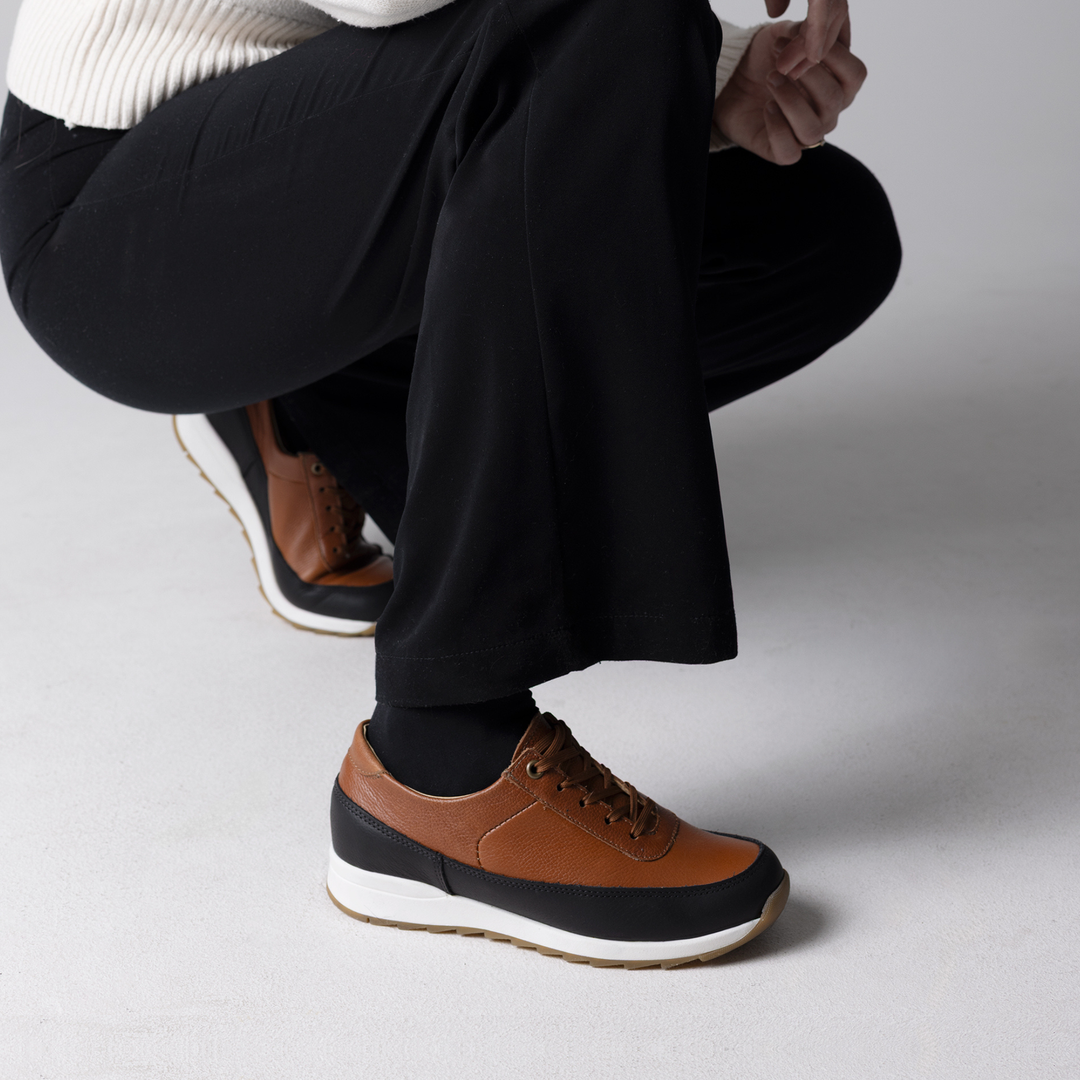 PEIPPI Leather Sneakers