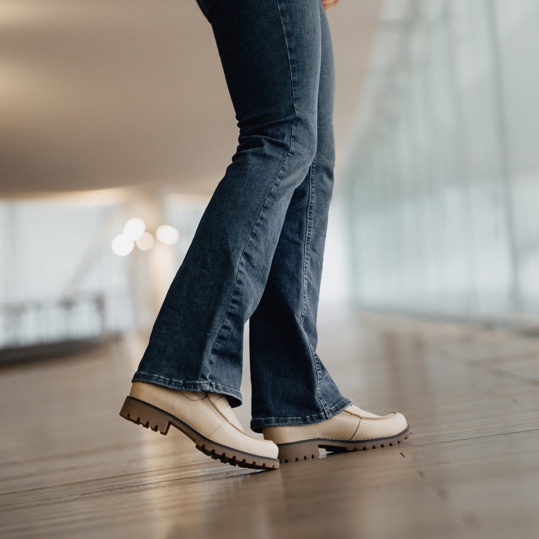 JASMIN Leather Loafers