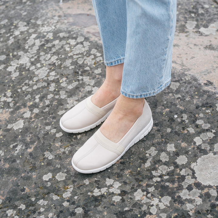 SELJA Vegan Stretch Ballerinas