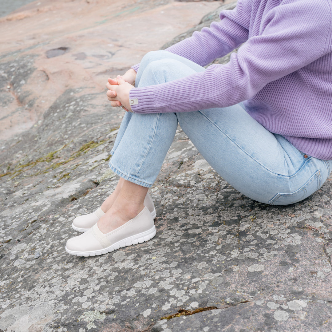 SELJA Vegan Stretch Ballerinas