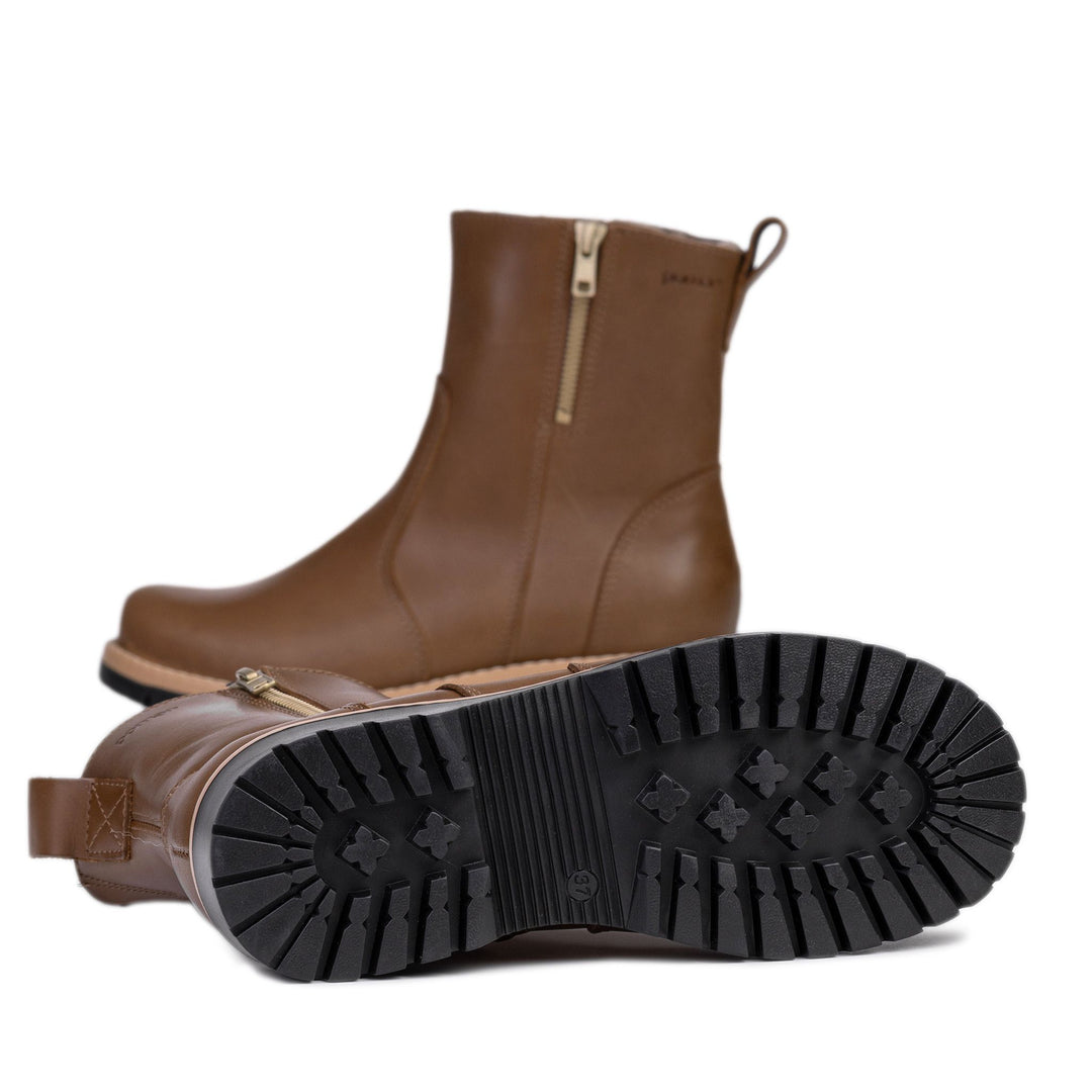 TASSU Ankle Boots
