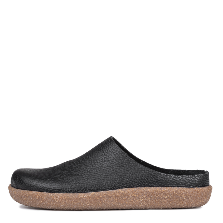 HUNAJA Leather Slip-Ons
