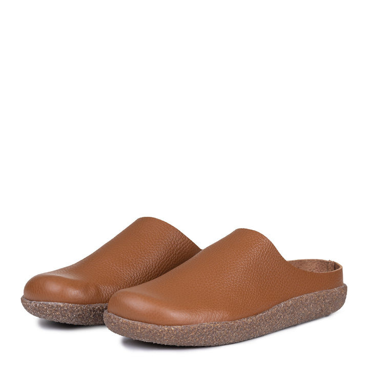 HUNAJA Leather Slip-Ons