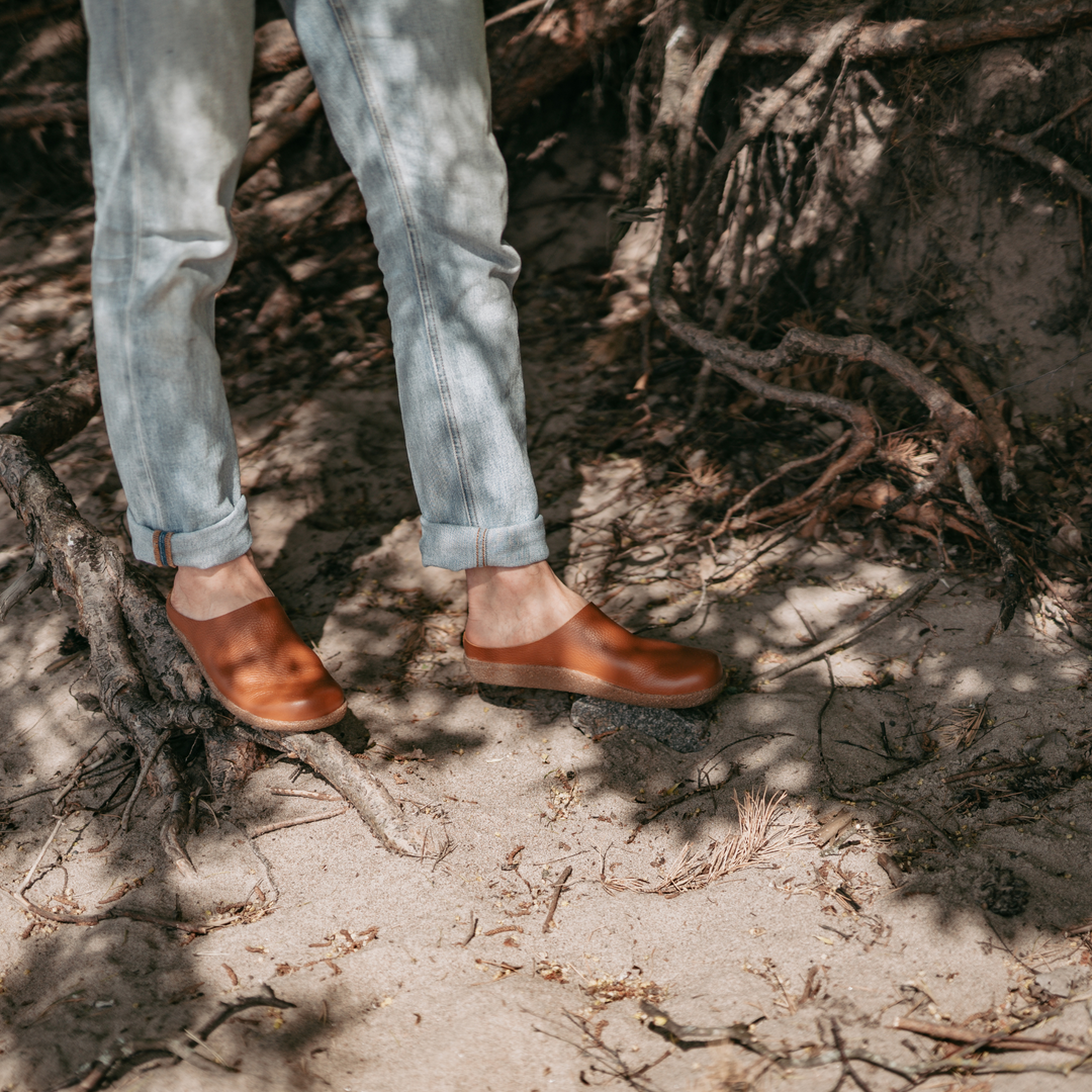 HUNAJA Leather Slip-Ons