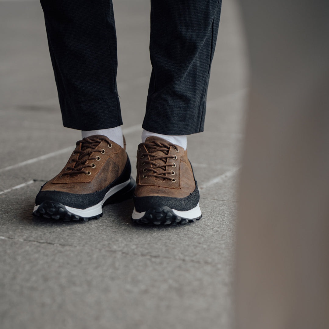 PIISPA Leather Sneakers