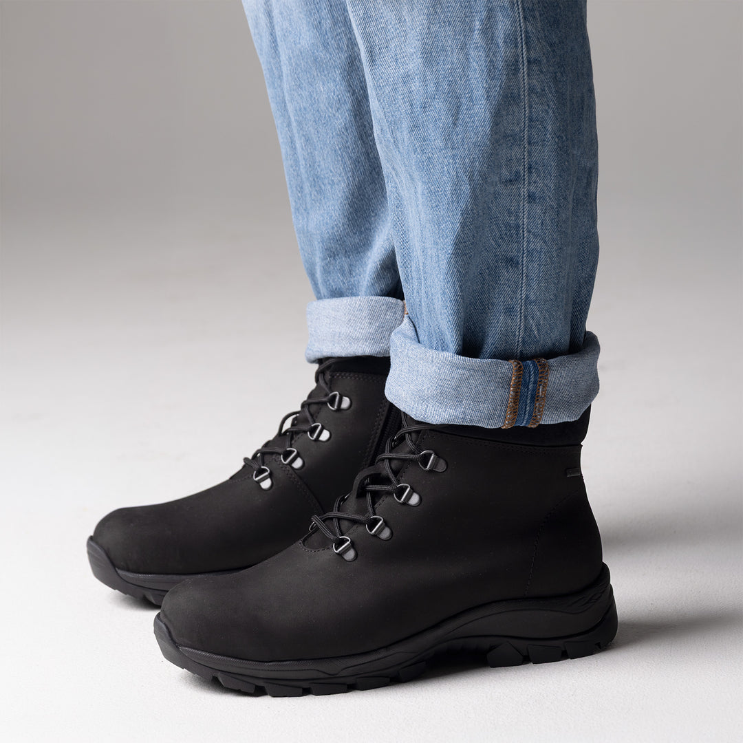 AHKIO GORE-TEX® Spike Device Boots 