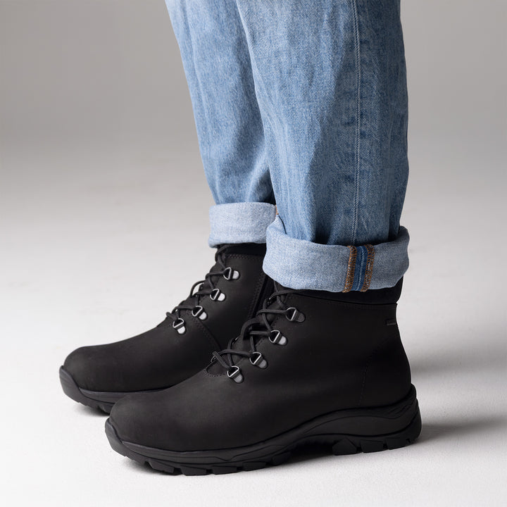 AHKIO GORE-TEX® Spike Device Boots 