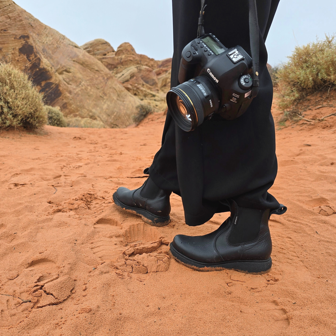 NAUVO Chelsea Boots