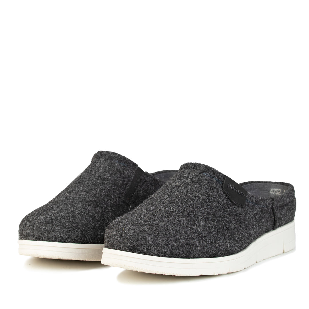 KÖLI Slip-Ons