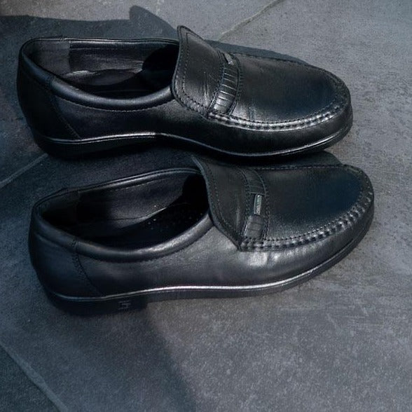 TOPI Leather Loafers