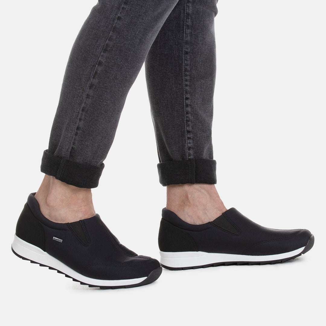 VIRE GORE-TEX® Vegan Slip-On Sneaker